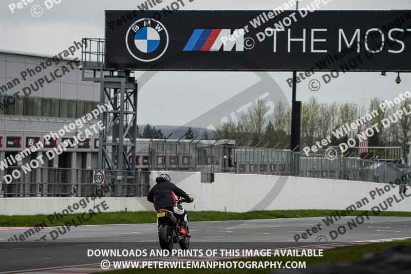 donington no limits trackday;donington park photographs;donington trackday photographs;no limits trackdays;peter wileman photography;trackday digital images;trackday photos